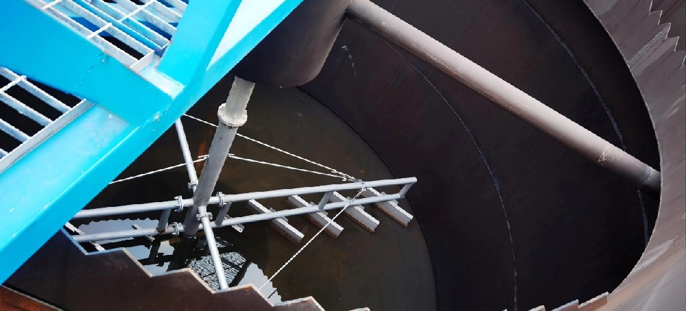 中心传动刮泥机