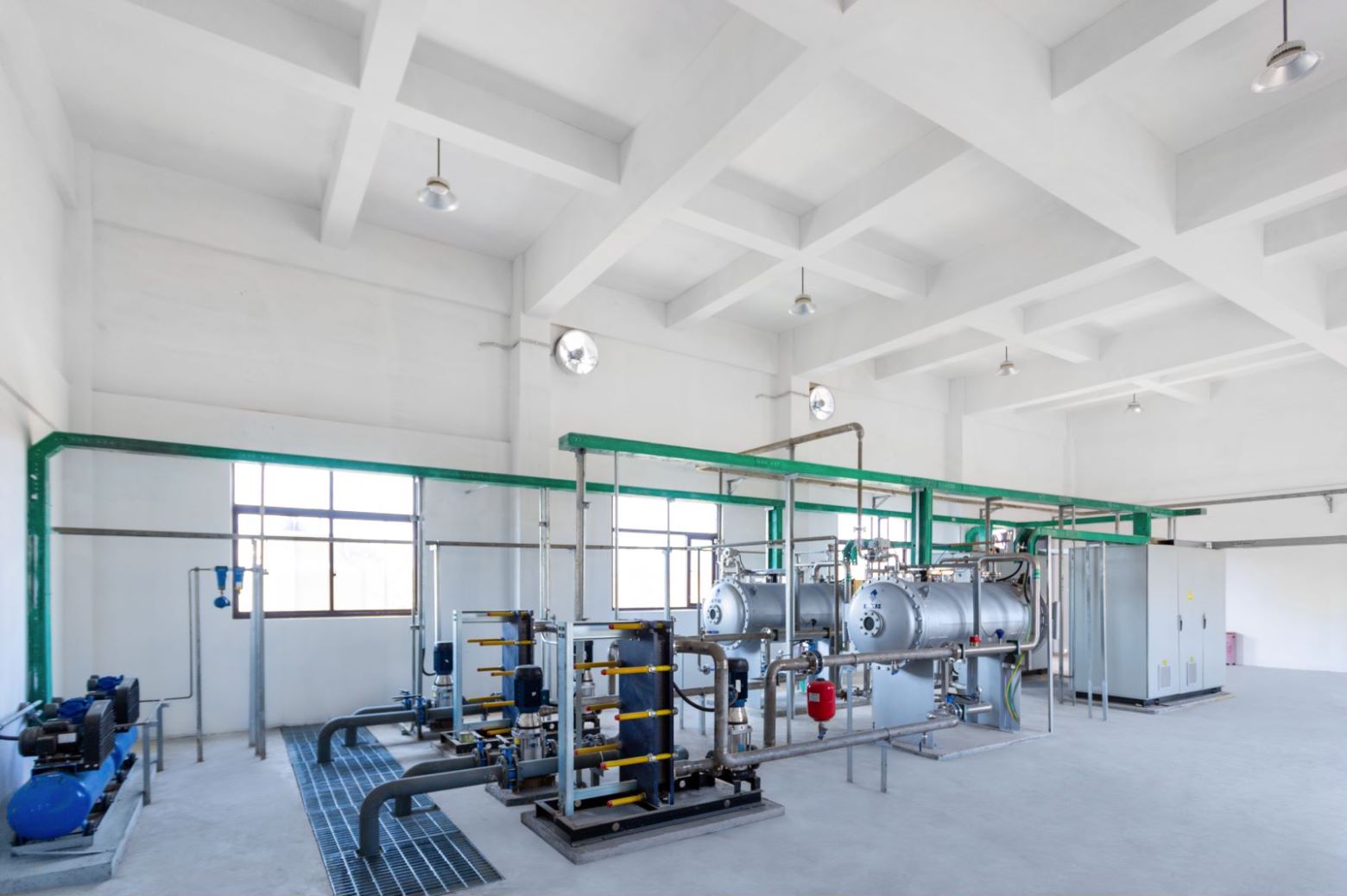 某化工园3000吨/d污水处理厂（所有环保设备、电气、自控、中控等总承包：含供货、安装及调试）