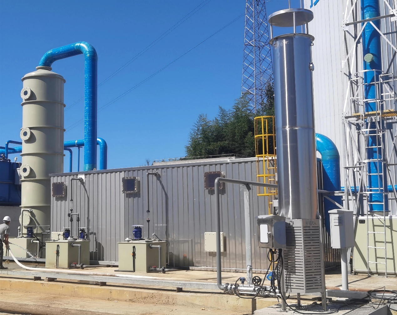 某知名连锁快餐食品供应链生产加工厂2000吨/d污水处理站（环保设备、电气、自控等总承包，含供货、安装及调试）